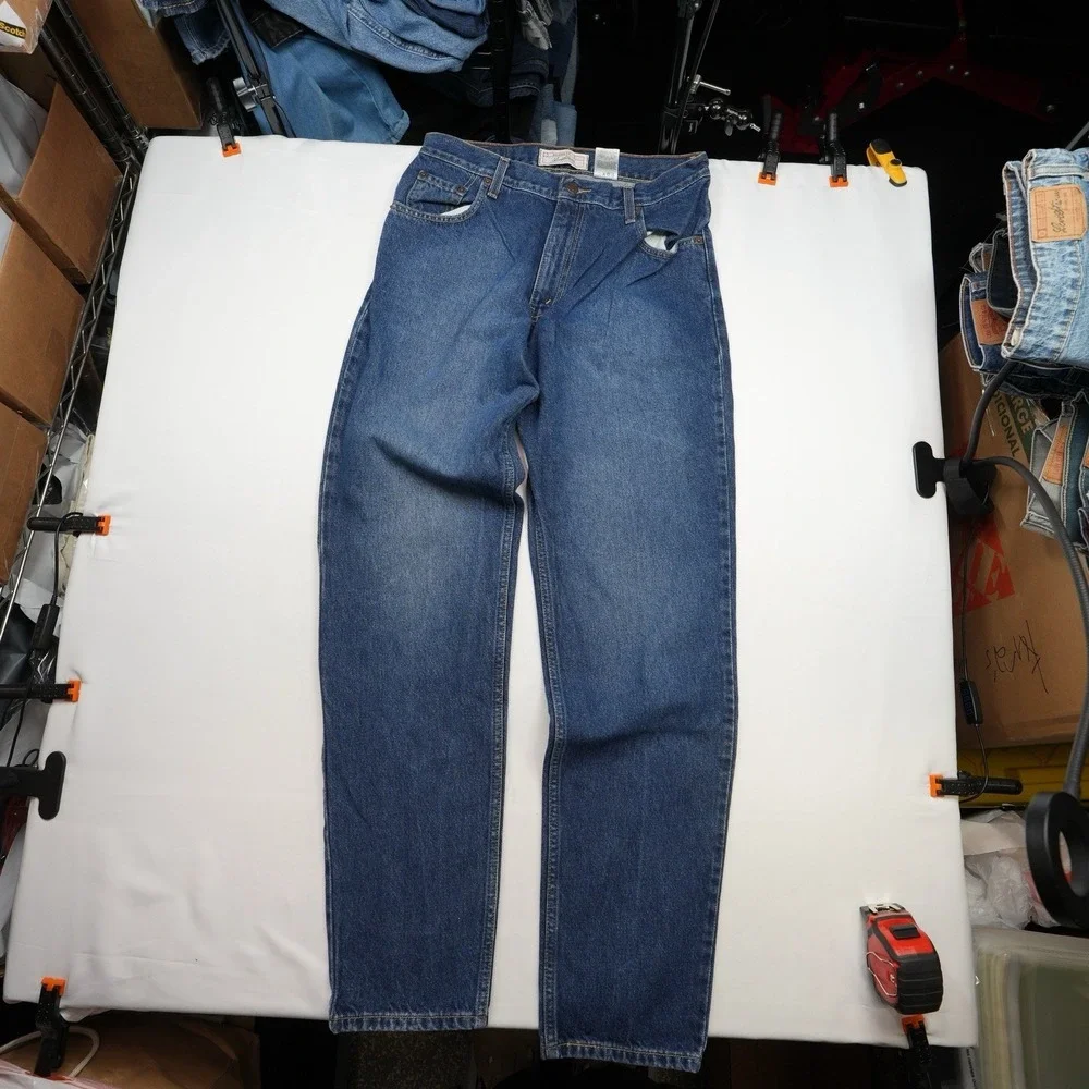 Levi's Strauss Signature Vintage Y2K 2005 Mens fits 31x33  Relaxed Fit Dark Blue